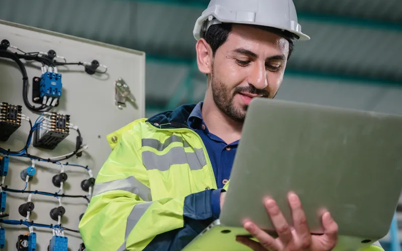 Featured image for “5 Must Have Features That Transform Electrical Estimating for Contractors”